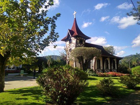 Igreja Mãe Santíssima