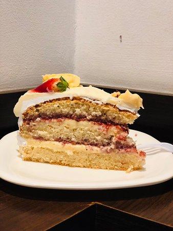Manu Emporio Cafe