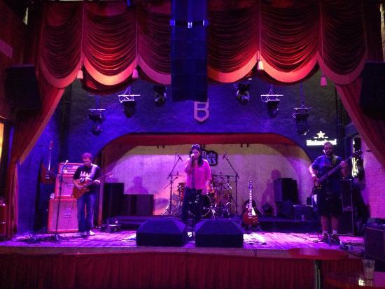 Bolshoi Pub