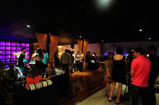 Divina Living Bar