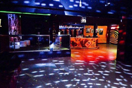Groove Bar