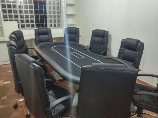 Nuts Poker Club