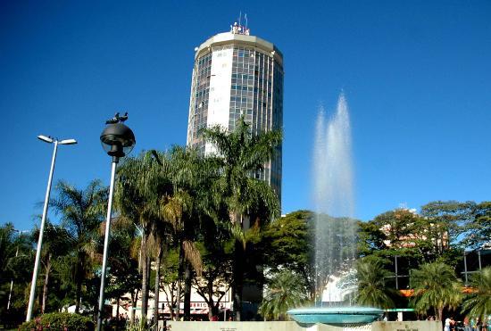 Praça Tubal Vilela