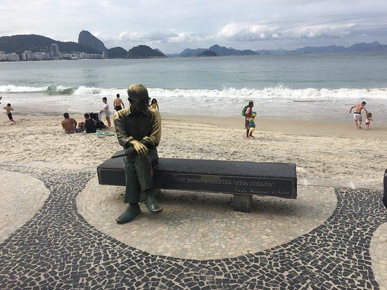 Estátua Carlos Drummond de Andrade